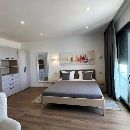 Di Sole - Heated Pool & Panoramic Sea View Villa