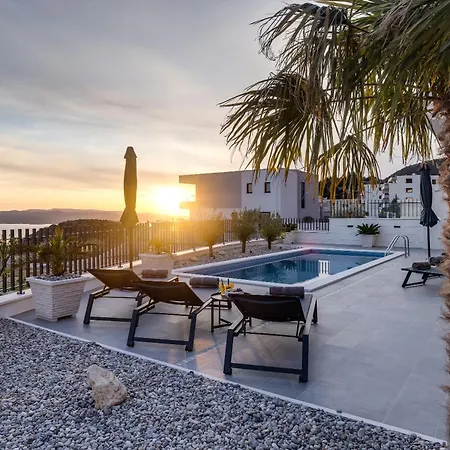 Di Sole - Heated Pool & Panoramic Sea View Makarska