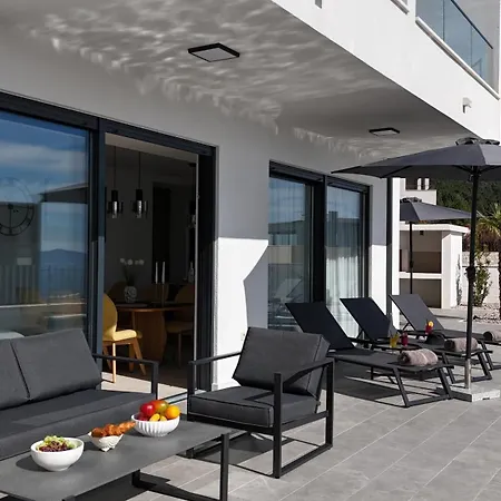 Di Sole - Heated Pool & Panoramic Sea View Villa Makarska