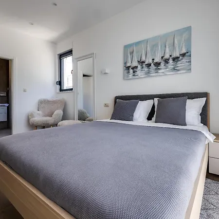 Di Sole - Heated Pool & Panoramic Sea View Villa *