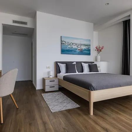 Di Sole - Heated Pool & Panoramic Sea View