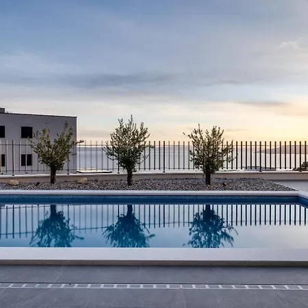 Di Sole - Heated Pool & Panoramic Sea View Makarska