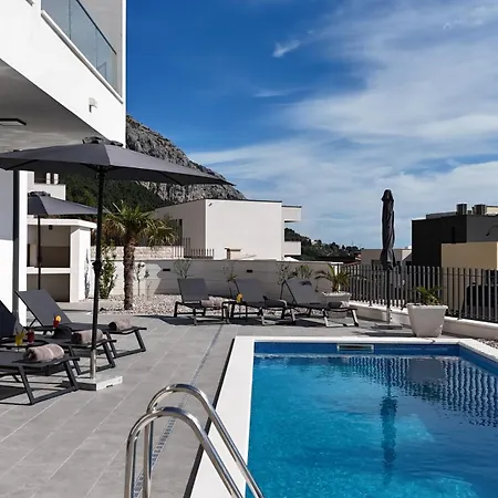 Di Sole - Heated Pool & Panoramic Sea View